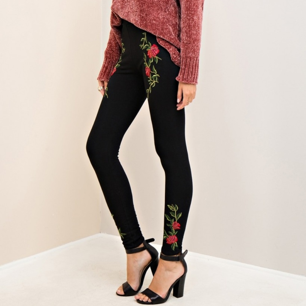 Embroidered Leggings